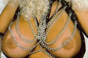 Довольно уникальная подборка фотографий сучек с огромными буфера, после просмотра которой, начинаешь понимать, что грудь твоей девушки в никакой мере нельзя сравнить с бамперами этих проституток.