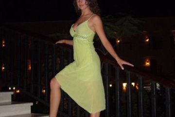 Русские девушки фотографируются на курортах и выкладывают в сеть такие фото. Не эротика - но все равно очень красиво!