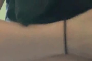 Рыжая, в татушках - и хочет потрахатся