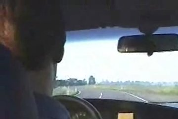 Минетит хер в салоне автомобиля