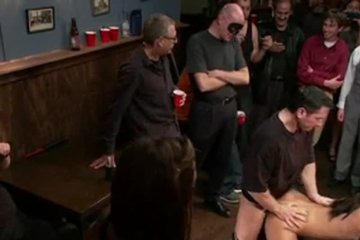 Групповое грубое изнасилование азиатки