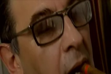 Мужик к стройный горничной не домогался, а она сама его хотела