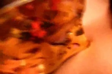 Куннилингус телок в золотистых масках