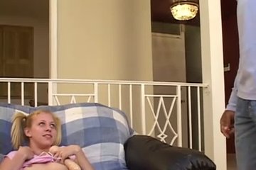 Дрочила долго, а получала лизуна мало