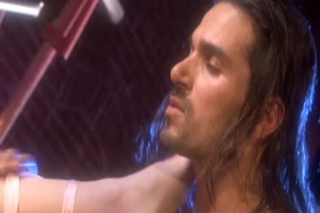 Трахаются в месте, где скоро будет стриптиз-клуб