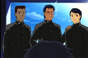 Кто-то смотрит, как в футбол играют