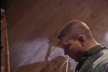 Куда мог- туда и привел телку трахаться