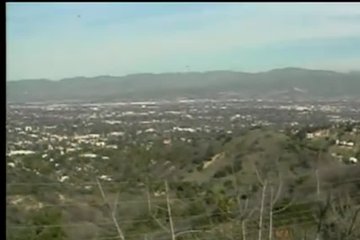 Симпатичная краля с другом на шезлонге чпокается