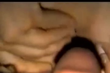 Перед сном пьяная пара вздумала по-трахаться