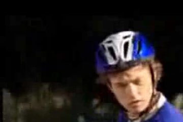 Необычная реклама велосипеда