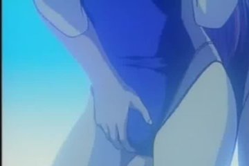 В бассейне тискают письки