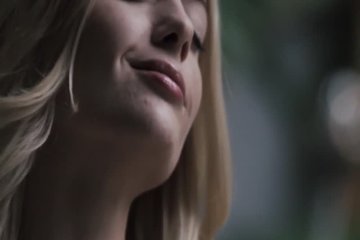 Киски громко стонут от наслаждения