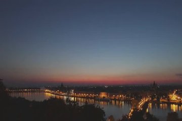 Шалунья регулярно тёрлась по подворотням