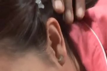 Негр порит малолетнюю азиаточку