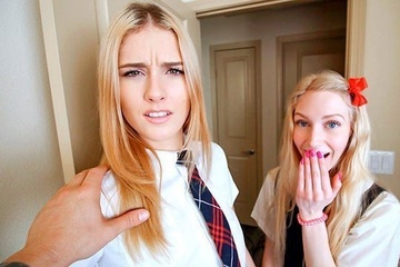 Неудовлетворенный отец балдеет от секса с дочкой и её подружкой