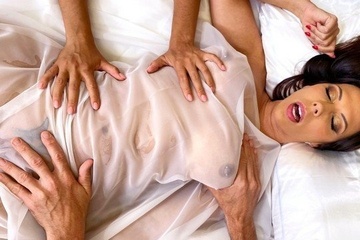 Зрелая мадам Рейчел Старр скачет на хуе лысого маэстро