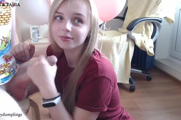 Милашка уже устала — да когда же этот парень кончит