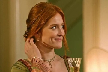 Бал в стиле возражения и анальный секс с официантом