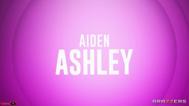 Двойной минет разведенкам! Джесси с подругой нашли большой хуй - смотреть порно на Ebalka.tv