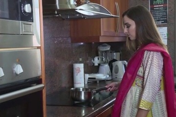 Муж ушел на работу, а к красотке приходит любовник с большим членом