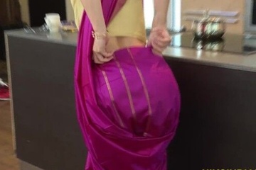 Наглый сосед Никс выебал в обе щели индийскую милфу